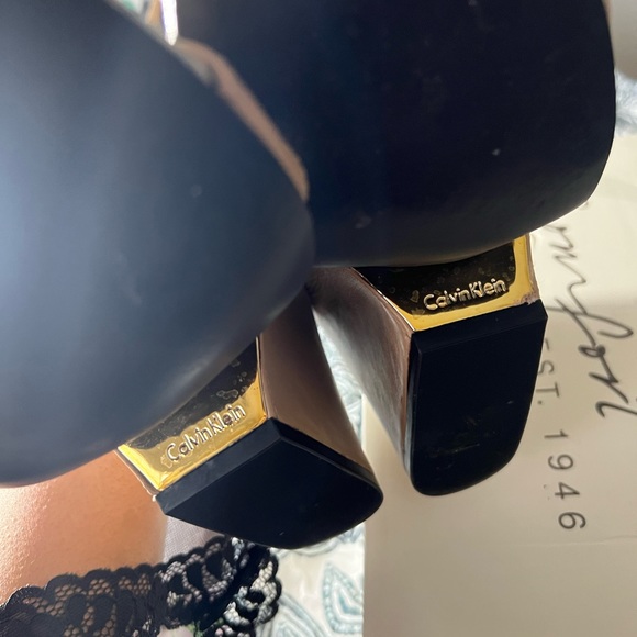 Calvin Klein Pumps ✨ - Picture 5 of 6